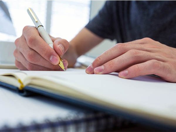 சில இனிமையான குறிப்புகளை எழுதுங்கள்