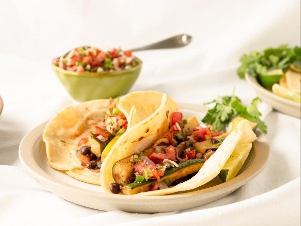  முழு கோதுமை டகோஸ் டார்ட்டிலாக்கள்