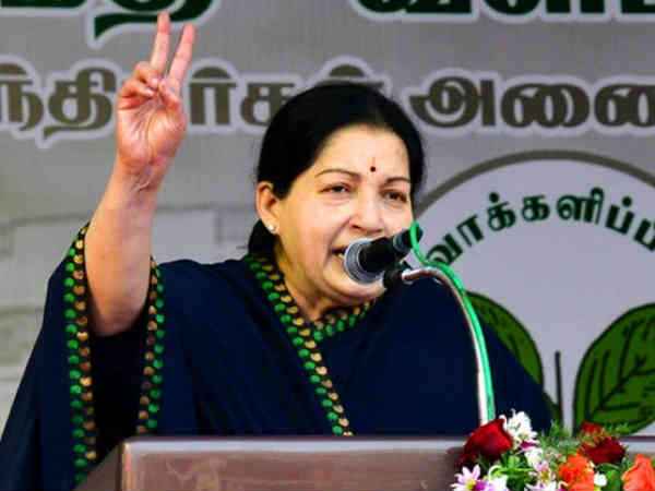 அரசியல் மற்றும் சட்ட புத்தகங்கள்