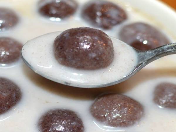 ராகி பால் கொழுக்கட்டை