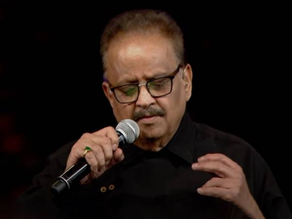 12 மணிநேரத்தில் 21 பாடல்கள்