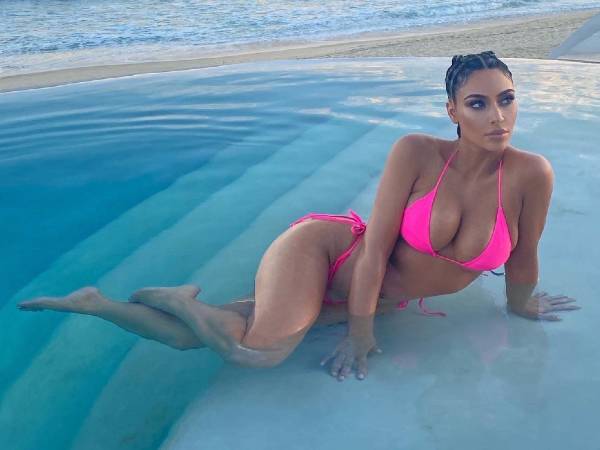 போட்டோ போஸ்