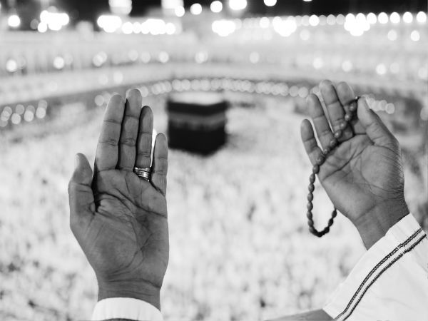 ஷியா சமூகத்தினர் கூறும் வேறுபட்ட வரலாறு: