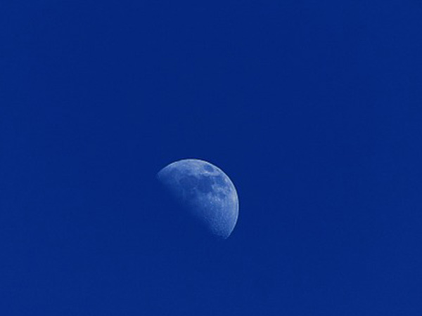 இந்தியாவில் ப்ளூ மூன் பார்ப்பது எப்படி?