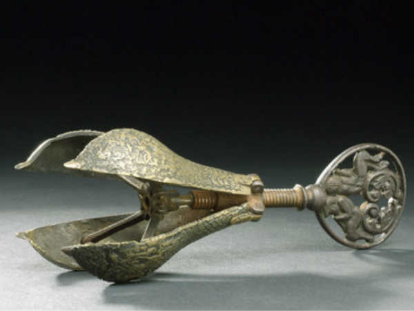 ஆங்கிஷ் பியர்ஸ்(Pear of Anguish)