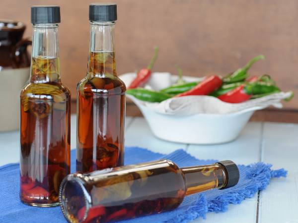 மிளகாய் வினிகா்