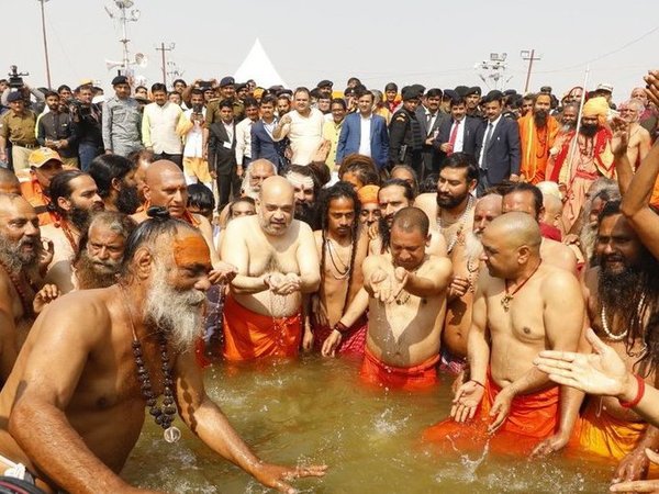 கும்பமேளாவிற்கான நாட்கள் எவ்வாறு குறிக்கப்படுகின்றன?