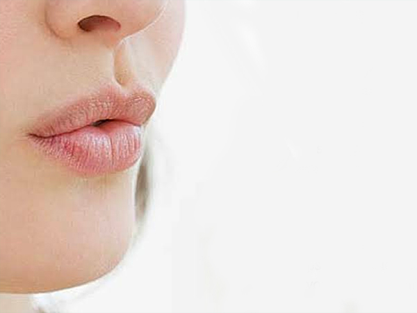 உதடுகள் மூலம் சுவாசிப்பது உதடுகள் மூலம் சுவாசிப்பது