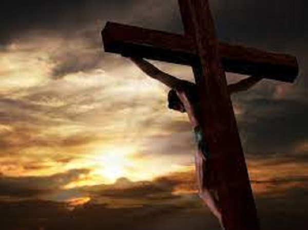 அவரது தாயார் அவரை பாதிரியாராக விரும்பினார்