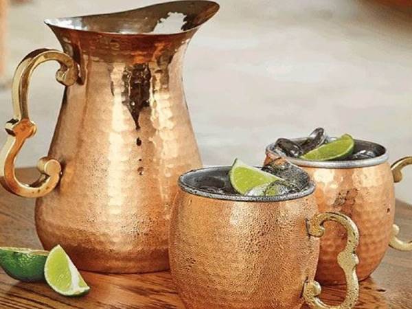 பளபளப்பான கலைப்பொருட்கள்