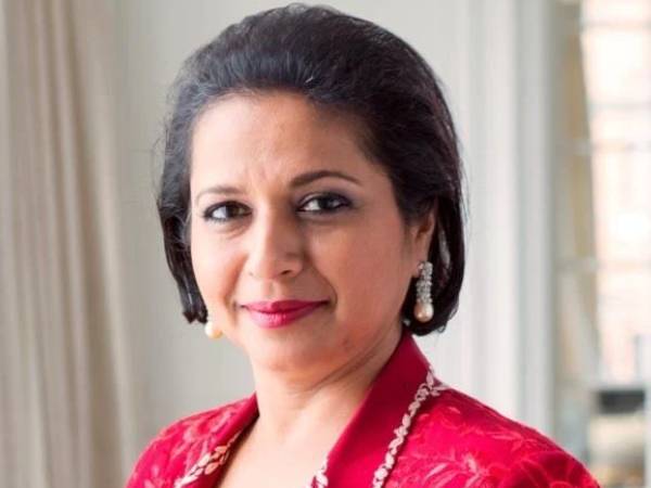 3. பிாியா பால் - பாா்க் ஹோட்டேல் (Park Hotel) தலைவா்