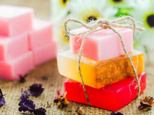 திரவ சோப்பில் இருந்து பார் சோப்புக்கு மாறவும்