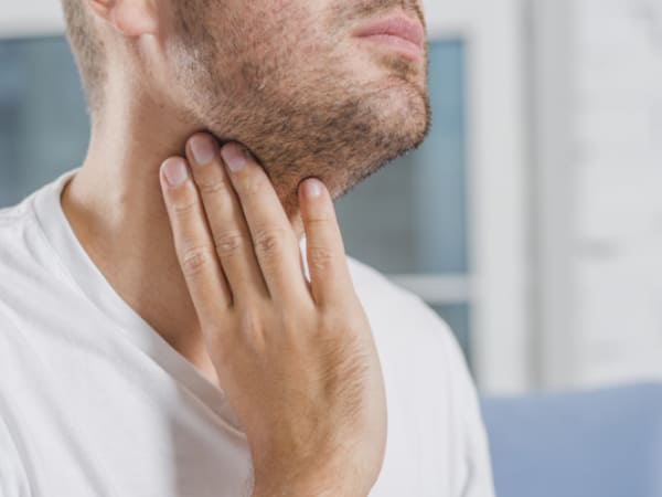 குரல் தடை