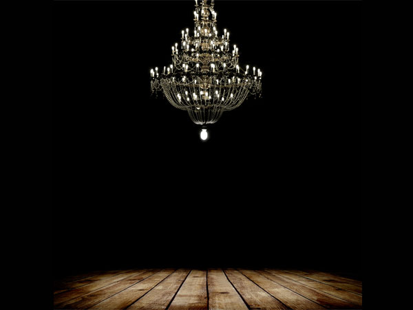 இருட்டான வீடு