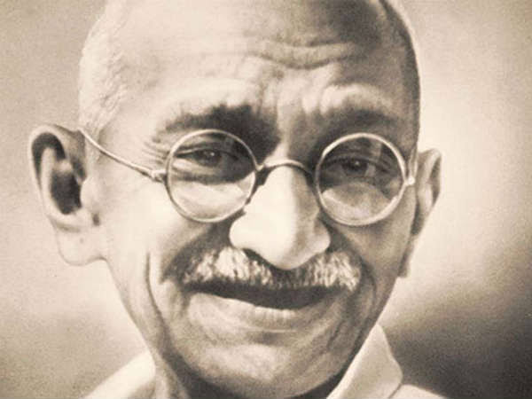 மகாத்மா காந்தி அவர்கள் ஏன் இல்லை?