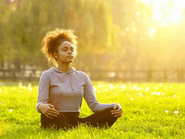 1. மூச்சுப் பயிற்சி (Breathing)