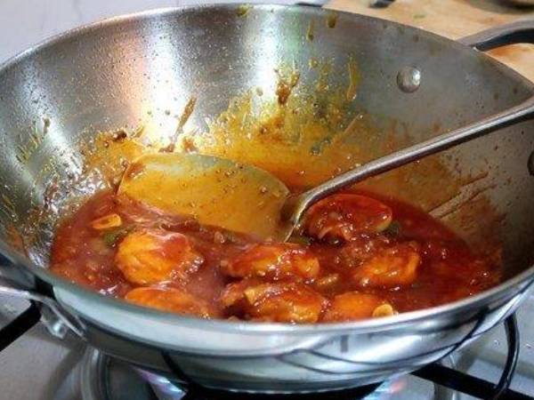 Chilli Egg Gravy Recipe In Tamil