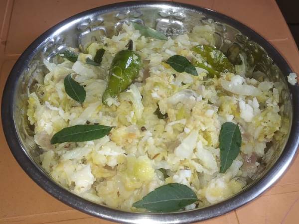 Cabbage Moong Dal Poriyal Recipe In Tamil