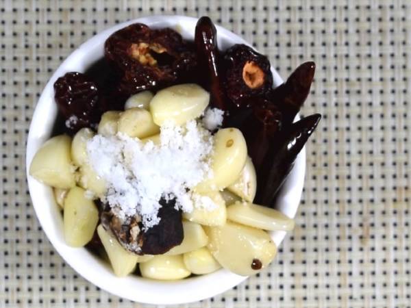 Kara Poondu Chutney Recipe In Tamil