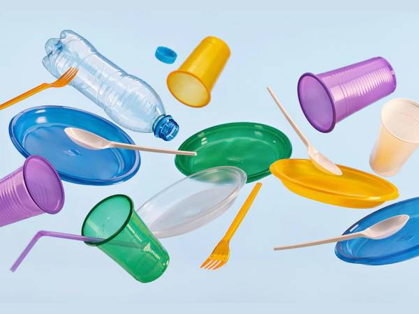 பிளாஸ்டிக் பொருட்கள்