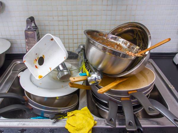 அழுக்கான சமையலறை அழுக்கான சமையலறை