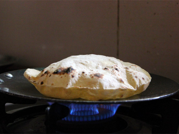 நேரடியாக தவாவிலிருந்து சாப்பிட வேண்டாம்