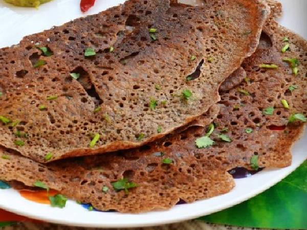 2. ராகி ஊத்தாப்பம்