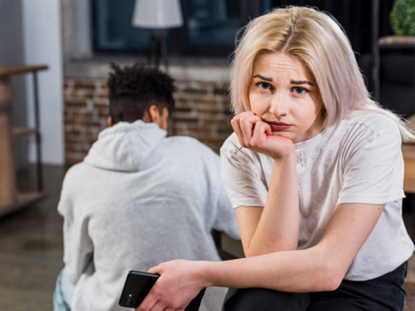 உணர்வுகளைப் பகிர்ந்து கொள்வதில்லை