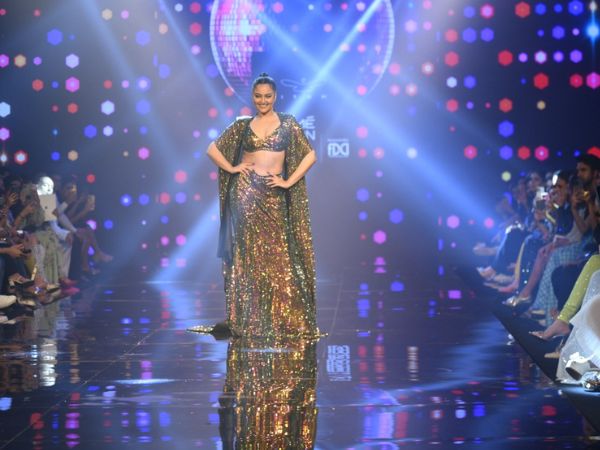 Lakme Fashion Week 2023: Stunning Looks of Actress Sonakshi Sinha