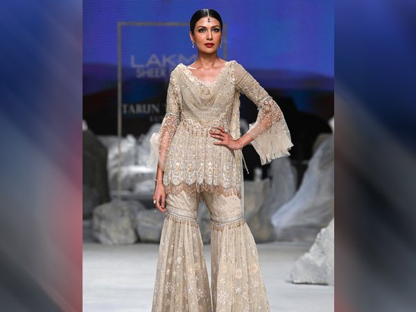 Lakmé Fashion Week 2023: Sobhita Dhulipala Become Glam Showstopper For Tarun Tahiliani