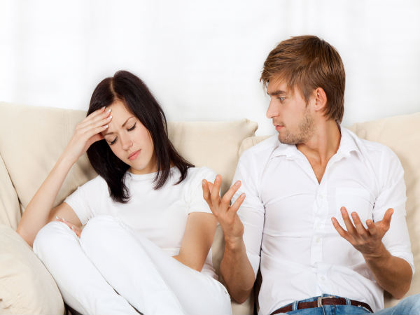 Signs Your Partner Is Lying To You in Tamil 