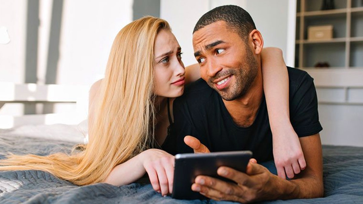 Signs of An Emotionally Immature Person in a Relationship in Tamil Signs of An Emotionally Immature Person in a Relationship in Tamil