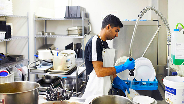 Tips to Make Washing Vessels Faster and Easier in Tamil