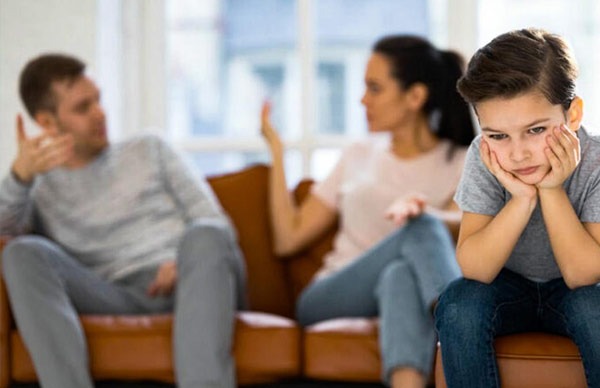 How Raised By Toxic Parenting Impacts Your Parenting Method
