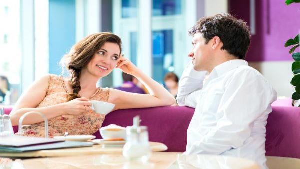 Top 7 Signs Your Crush Also Likes You in Tamil