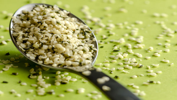 Why Women Should Hemp Seeds Daily in Tamil