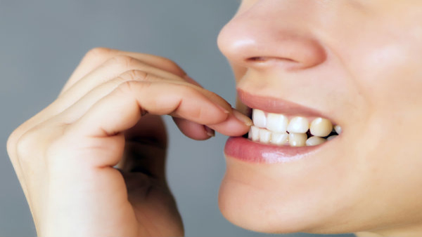 How Nail Biting Is Ruin Your Teeth in Tamil