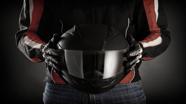 Tips to Prevent Hair Loss From Helmets in Tamil