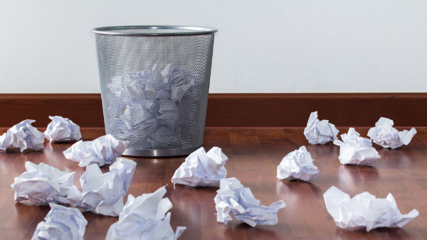 Vastu Tips: Where to Place Dustbin in House in Tamil