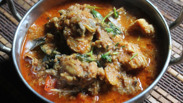 Village Style Chicken Kuzhambu Recipe In Tamil