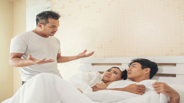 Vastu Tips: Ways To Prevent Infidelity In Relationship In Tamil 