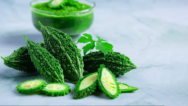 How Eating Bitter Gourd Can Cleanse Your Body in Tamil