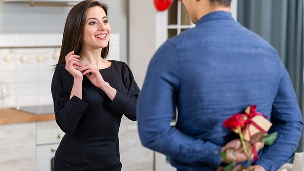 Signs Your Crush Is Interested in You in Tamil