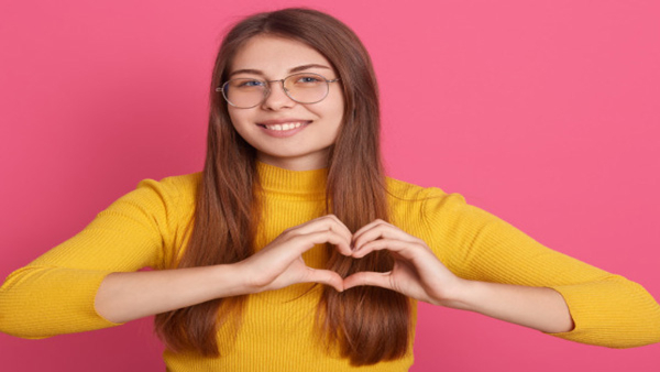 Top 5 Women Zodiac Signs Who Are Beauty With Brains in Tamil