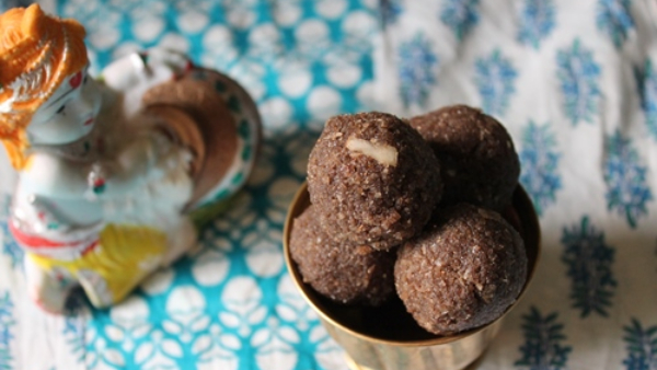 Krishna Janmashtami 2023: Aval Laddu Recipe 