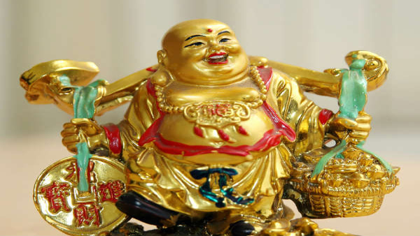 Things to Place on Your Work Table to Attract Good Luck in Tamil Things to Place on Your Work Table to Attract Good Luck in Tamil