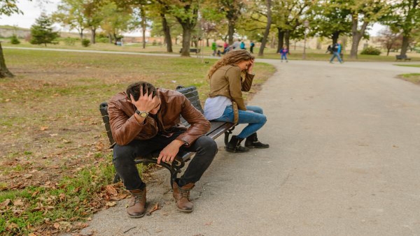 Signs Your Past Relationship Is Affecting New Relationship In Tamil 