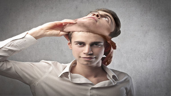 Chanakya Niti: How to Identify the Evil Person in Tamil