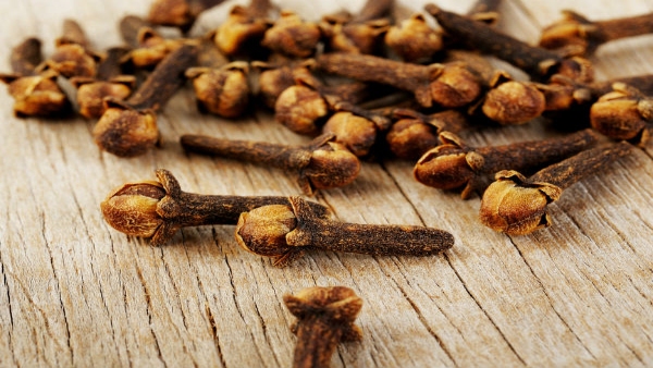 How Cloves Can Improve Your Good Luck in Tamil