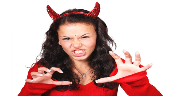 Women Zodiac Signs Who Are Good at Mind Games in Tamil